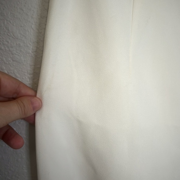 Aureum Feathered Flare Pants White Size XS - Picture 6 of 11